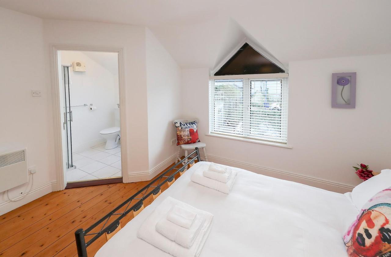 Two Bedroom Townhouse In The Heart Of Dungarvan Dungarvan  Exterior foto