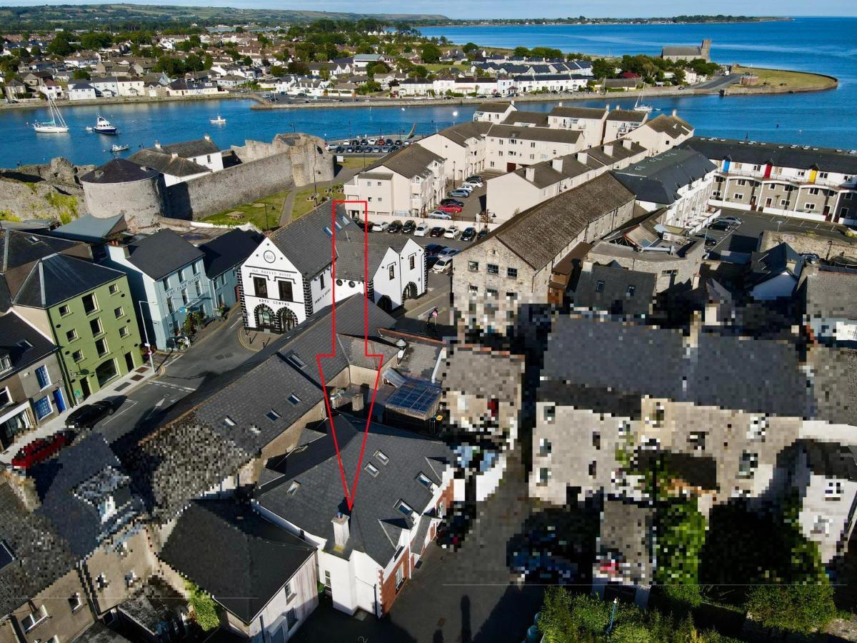 Two Bedroom Townhouse In The Heart Of Dungarvan Dungarvan  Exterior foto